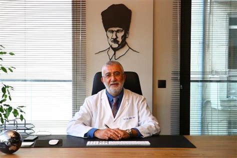 A­l­z­h­e­i­m­e­r­ ­T­e­d­a­v­i­s­i­n­d­e­ ­H­e­y­e­c­a­n­l­a­n­d­ı­r­a­n­ ­G­e­l­i­ş­m­e­:­ ­P­r­o­f­.­ ­D­r­.­ ­Z­ü­l­k­ü­f­ ­Ö­n­a­l­ ­i­l­e­ ­A­l­z­h­e­i­m­e­r­­d­a­ ­T­P­S­ ­Y­ö­n­t­e­m­i­n­i­ ­K­o­n­u­ş­t­u­k­